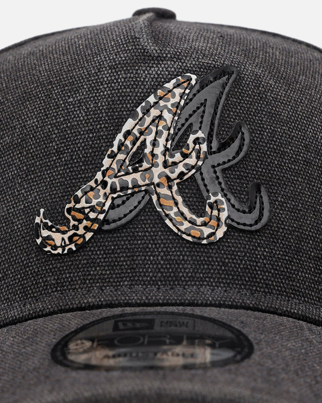 New Era Atlanta Braves 'Patent Leather' 9FORTY A-Frame Strapback Washed Black