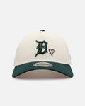 New Era Detroit Tigers 'Pink Satin Hearts Green' 9FORTY A-Frame Snapback Chrome/Dark Green