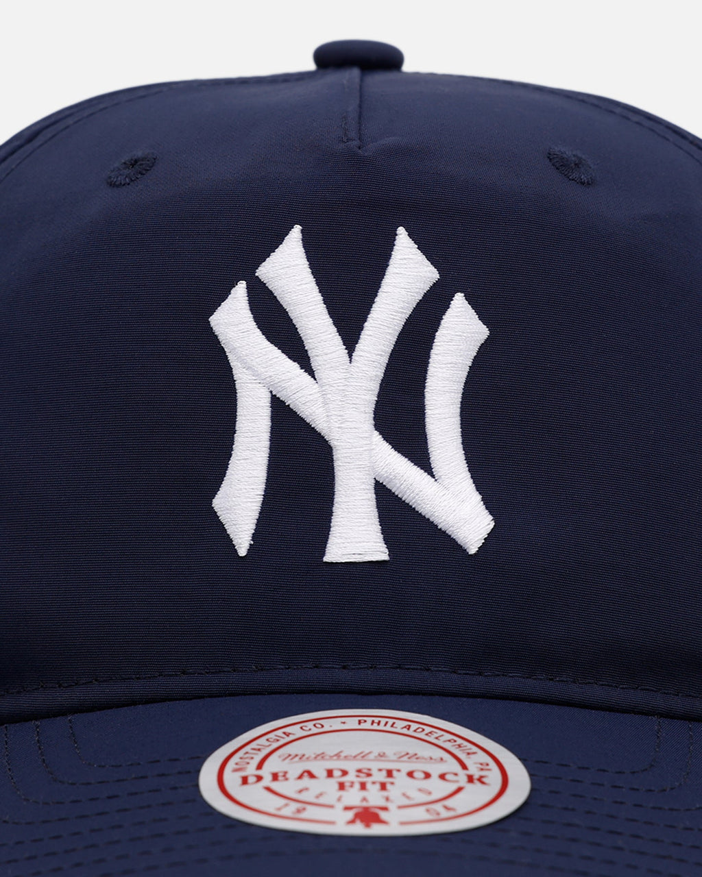 Mitchell & Ness New York Yankees 'Poolside' Deadstock Snapback Official Team Color