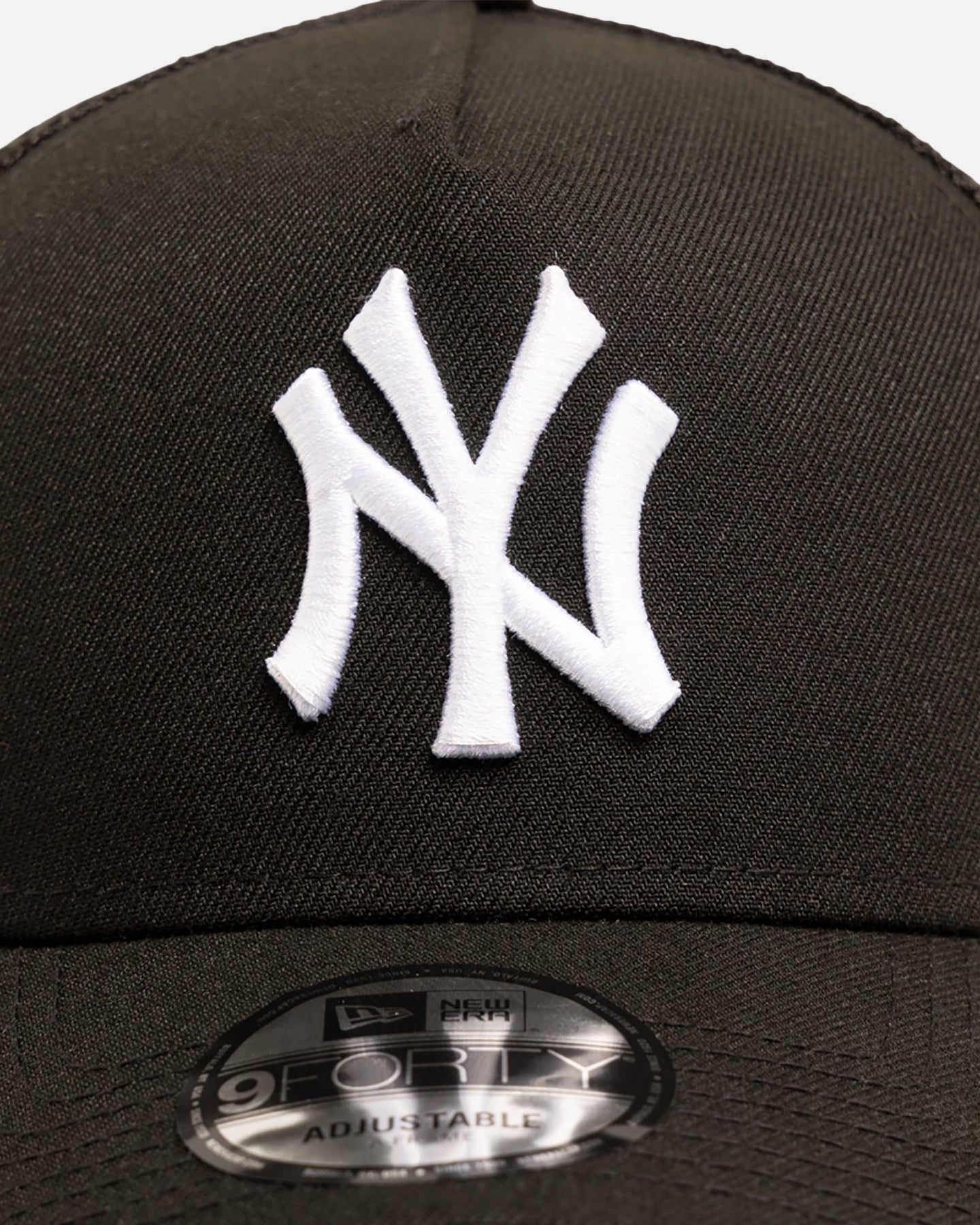 New Era New York Yankees 9FORTY A-Frame Trucker Snapback Black