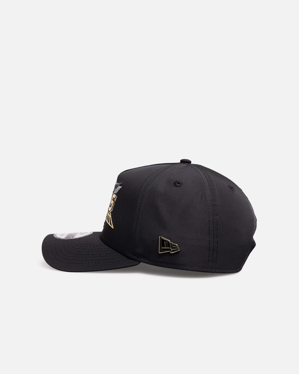 New Era Chicago Bulls 'Arcade Gold 10 Year Anniversary' 9FORTY A-Frame Snapback Black/Gold
