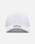 New Era Atlanta Braves 'Easy White' 9FORTY A-Frame Snapback White/White