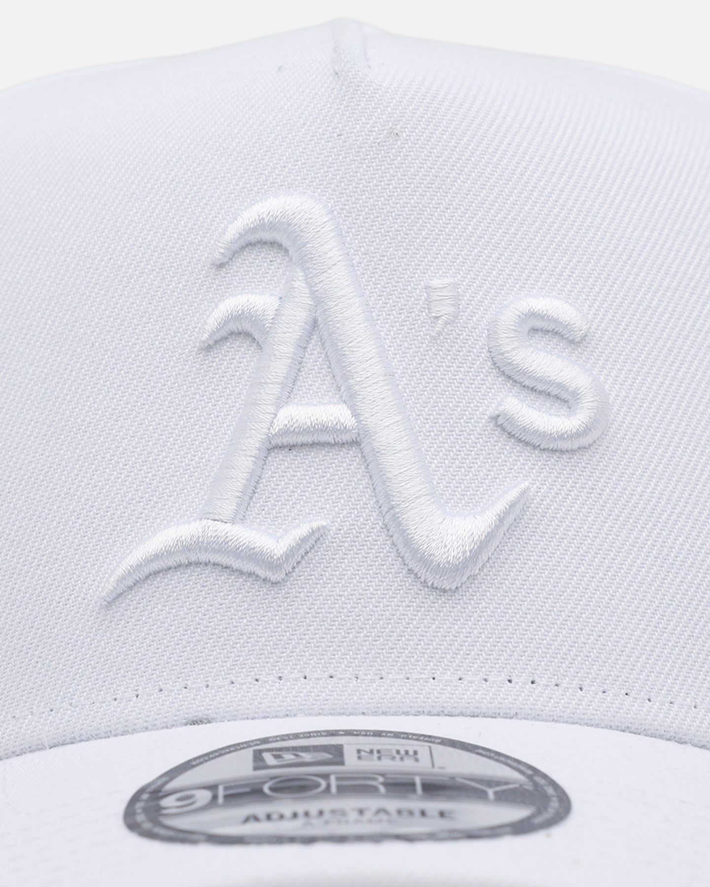 New Era Oakland Athletics 'Easy White' 9FORTY A-Frame Snapback White/White