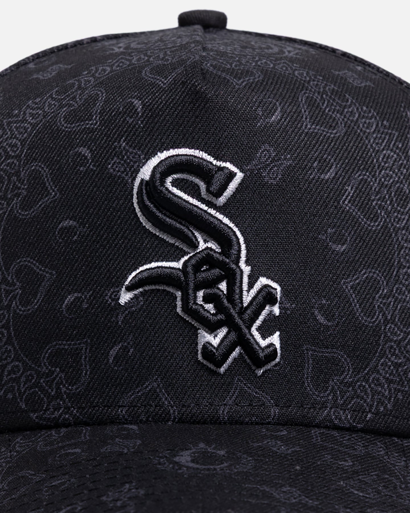 New Era Chicago White Sox 'Tonal Black' 9FORTY A-Frame Snapback Black