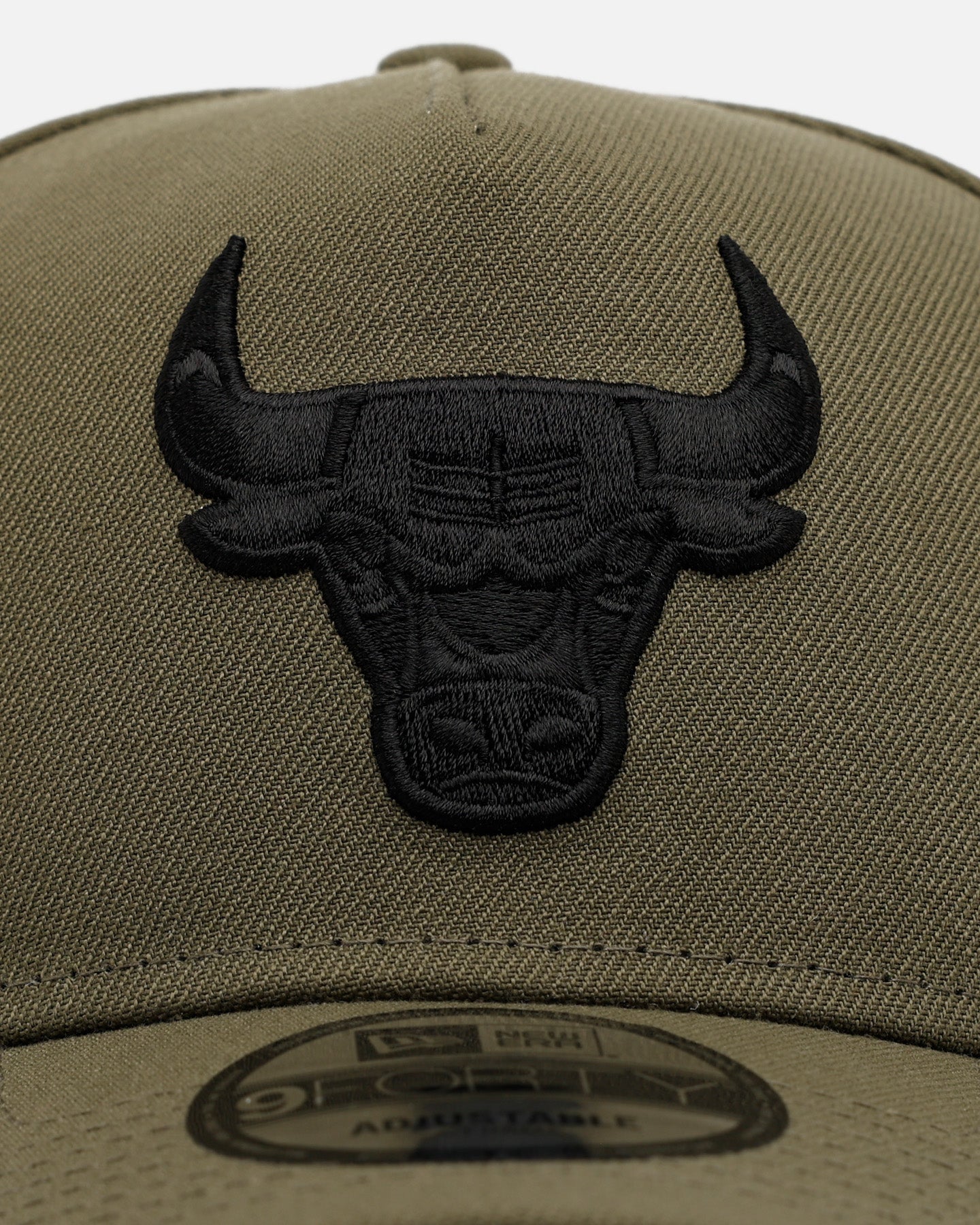 New Era Chicago Bulls 'Easy Olive' 9FORTY A-Frame Snapback Olive