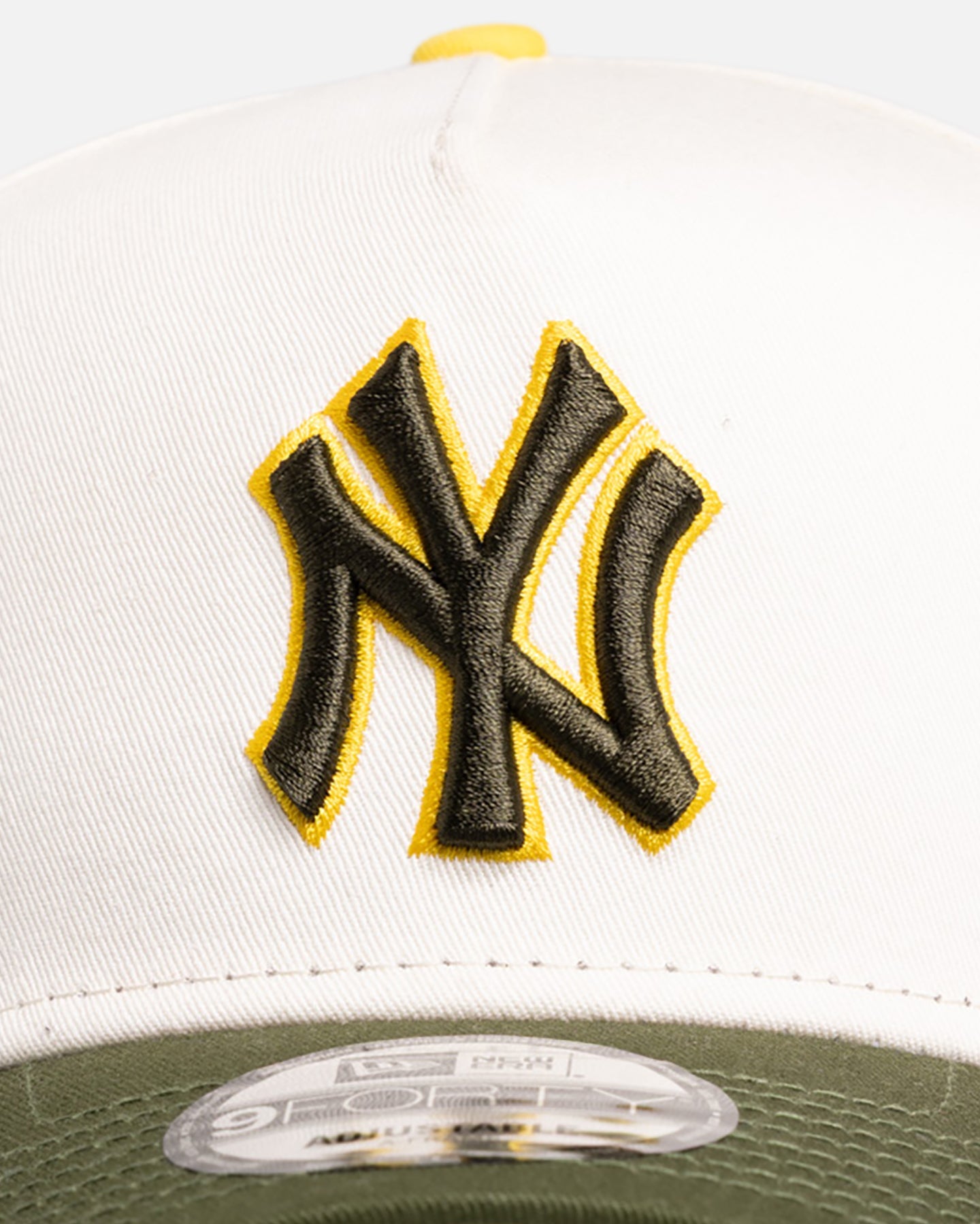 New Era New York Yankees 'Chrome Rig' 9FORTY A-Frame Snapback White/Yellow