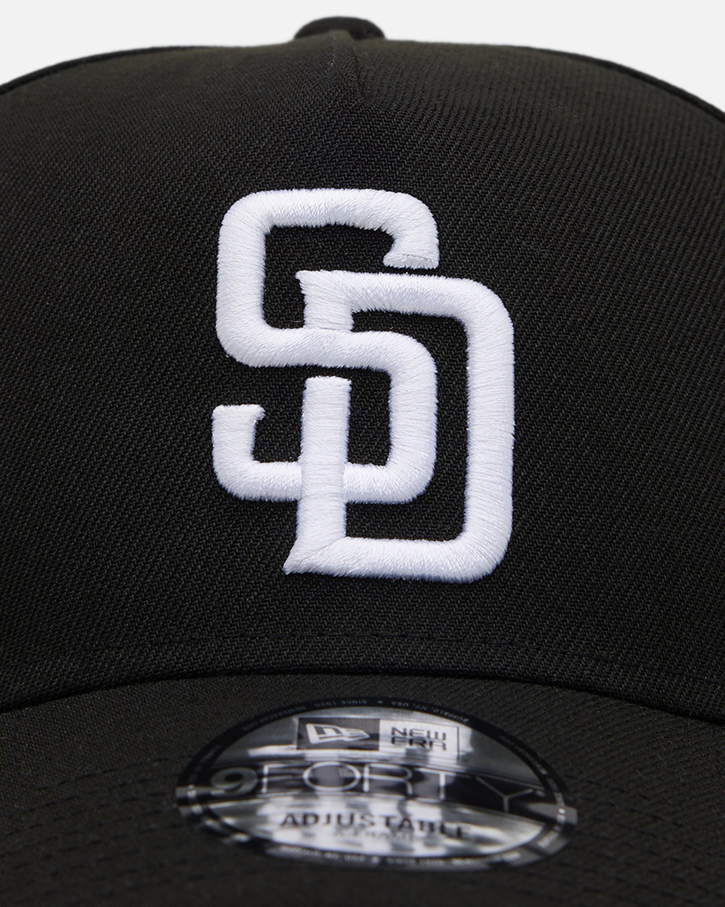 New Era San Diego Padres 'Easy Black and White' 9FORTY A-Frame Snapback Black/White