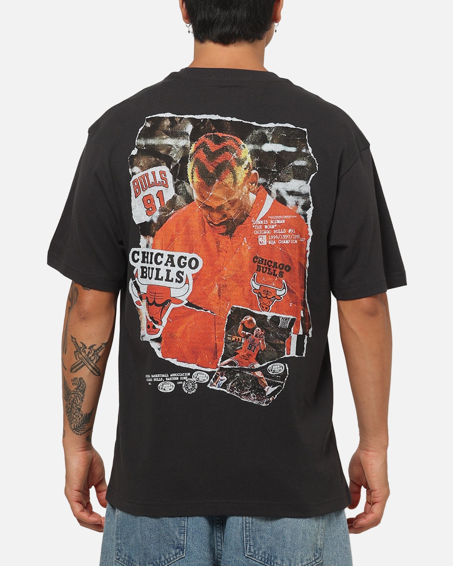 Mitchell & Ness Chicago Bulls Dennis Rodman Ripped Player T-Shirt Washed Black