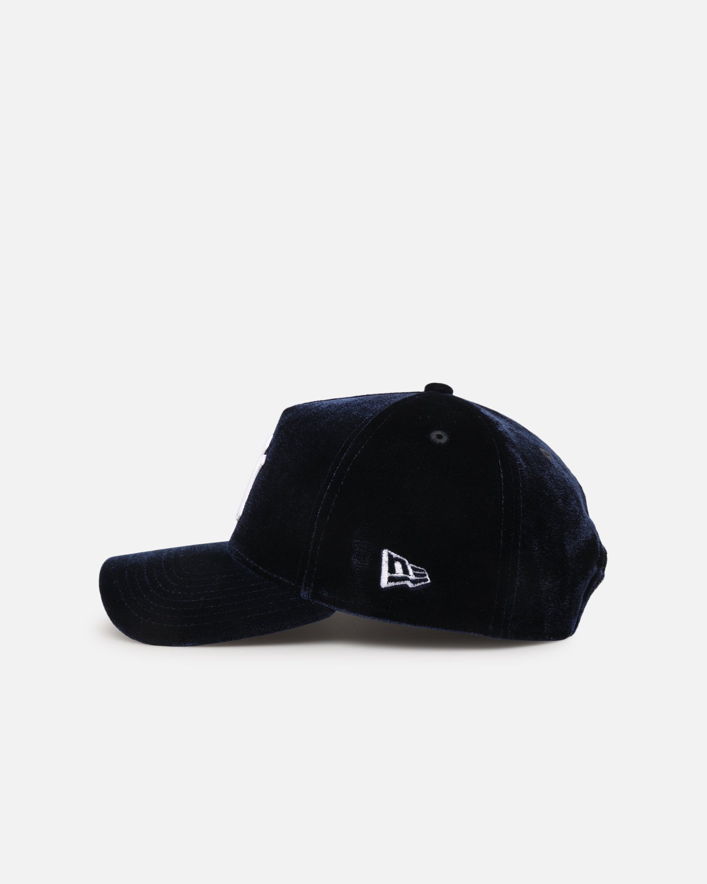 New Era New York Yankees 'Velvet Official Team Color' 9FORTY A-Frame Snapback Navy