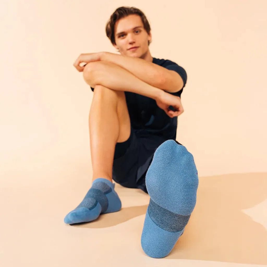 HP Ultra Light No Show Tab Socks - Kings Dr